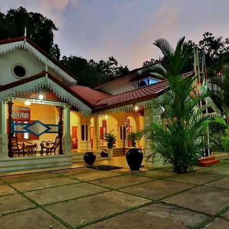 Centauria Hill Resort Ratnapura Exterior foto